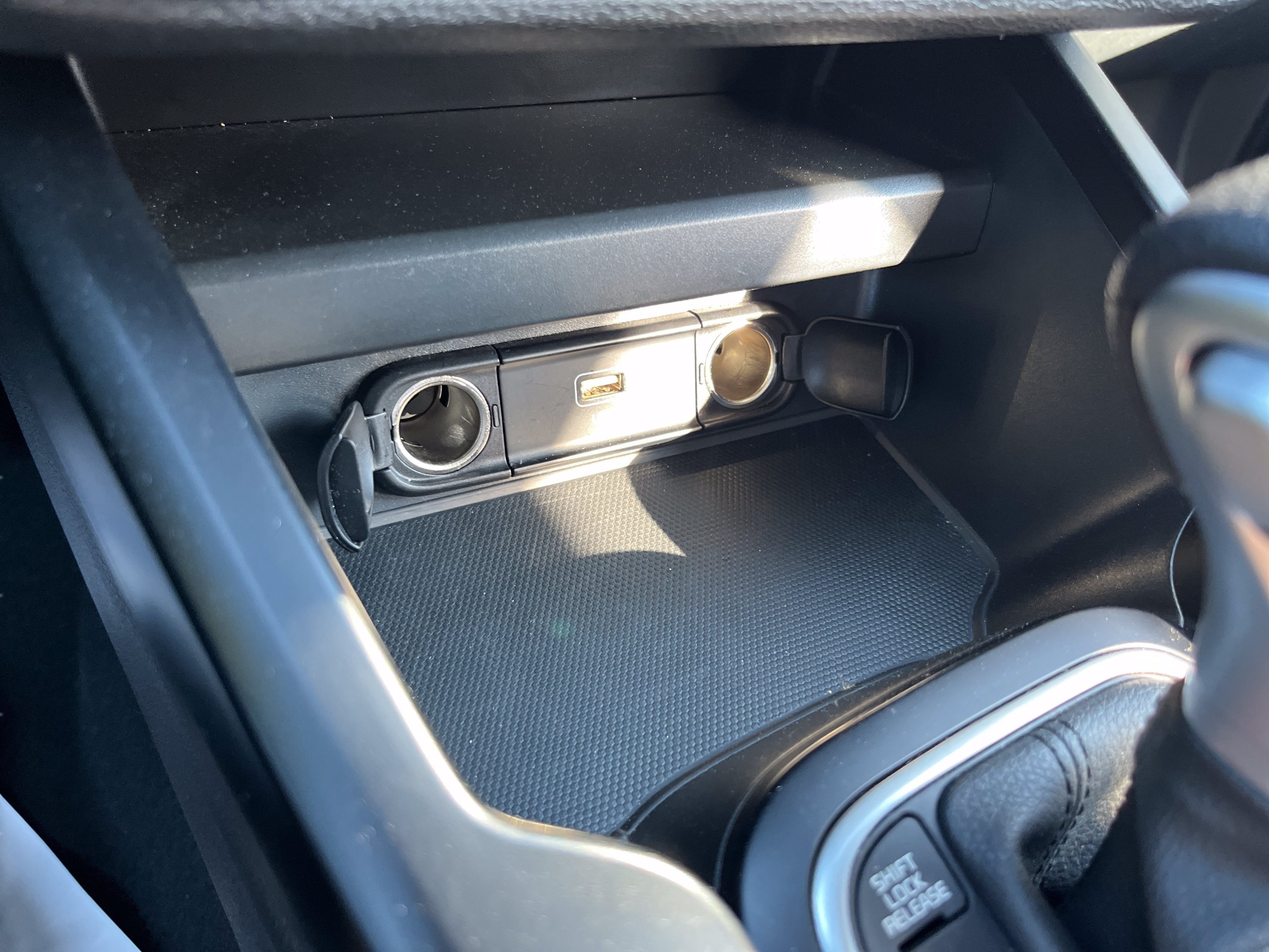 Used 2025 Kia Soul LX w/ LX Technology Package FWD image 23