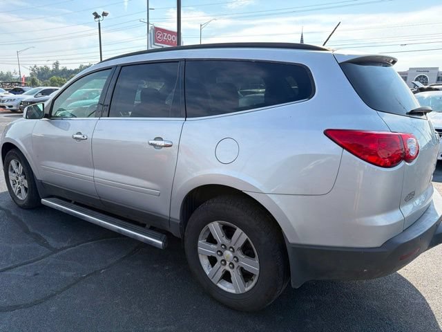 Used 2011 Chevrolet Traverse LT FWD image 6