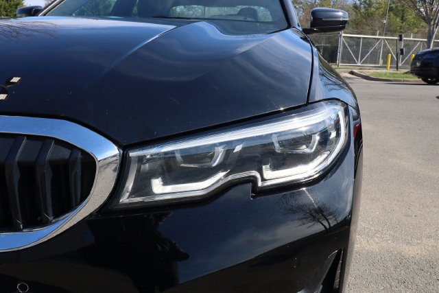 Used 2020 BMW 330i xDrive Sedan w/ Premium Package AWD/4WD image 22