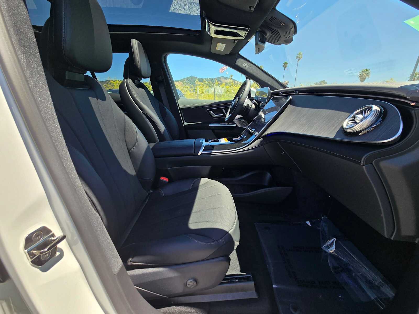 New 2026 Mercedes-Benz EQE 320 4MATIC SUV image 11