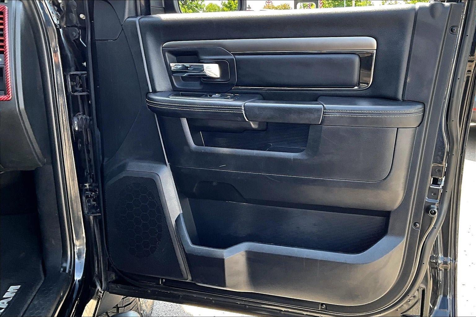 Used 2015 RAM 1500 Sport w/ Black Ram 1500 Sport Group AWD/4WD image 25