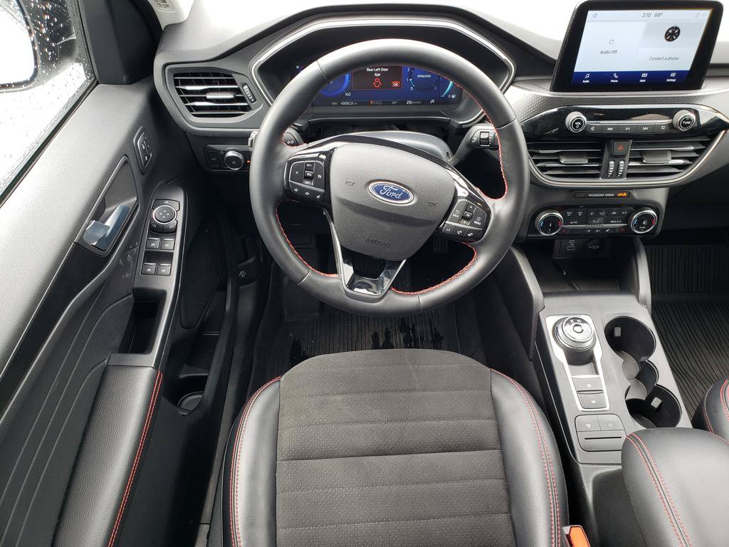 Used 2022 Ford Escape SEL w/ SEL Stealth AWD Package image 13