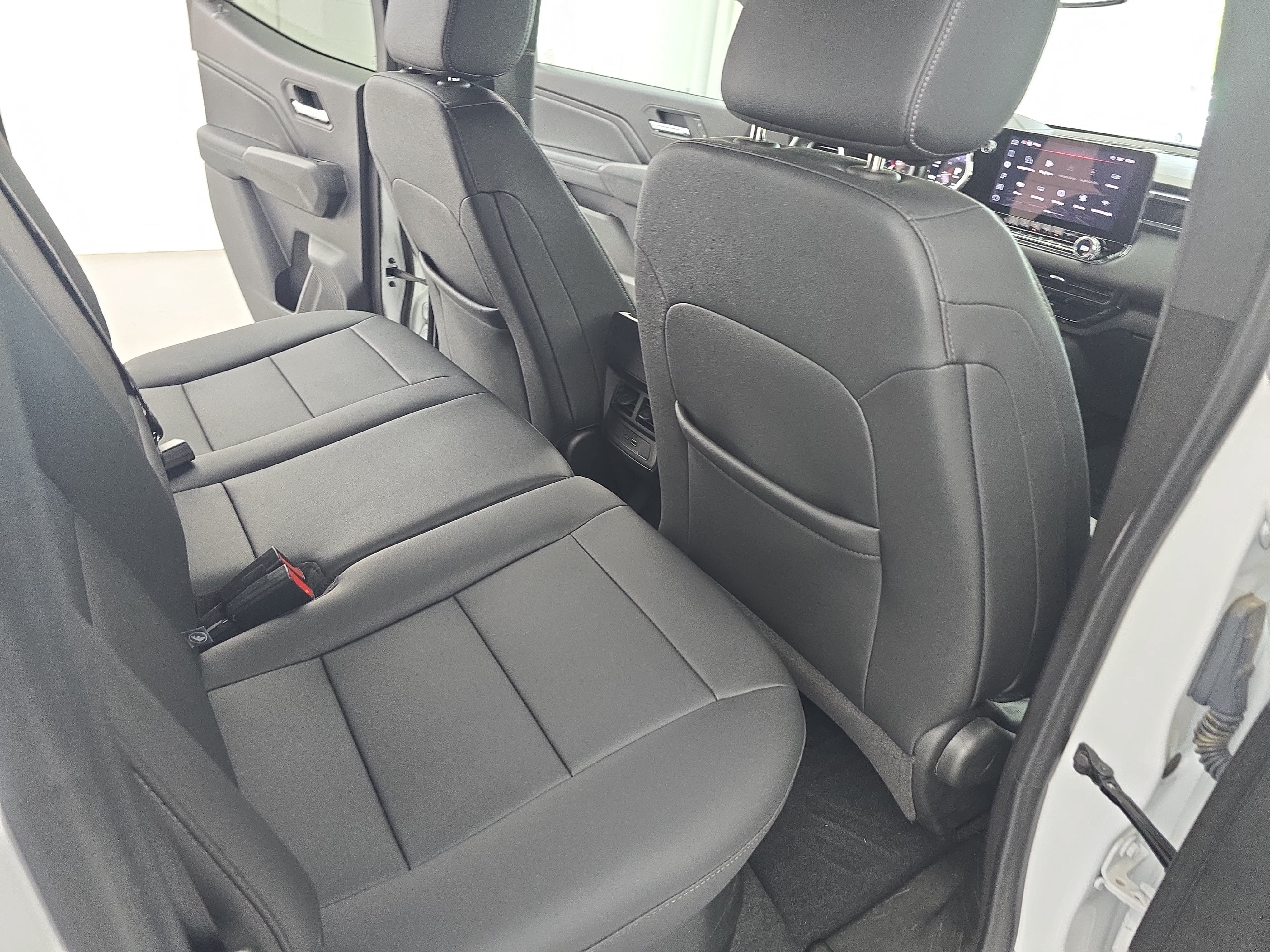 Used 2025 GMC Canyon Elevation w/ Convenience Package AWD/4WD image 11