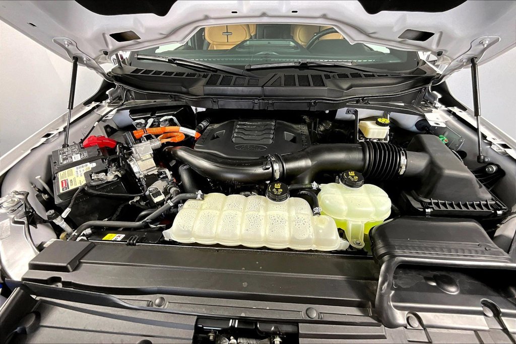 Used 2023 Ford F150 Platinum w/ Equipment Group 701A High AWD/4WD image 9