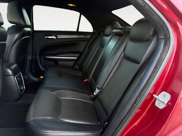 Used 2013 Chrysler 300 C RWD image 13
