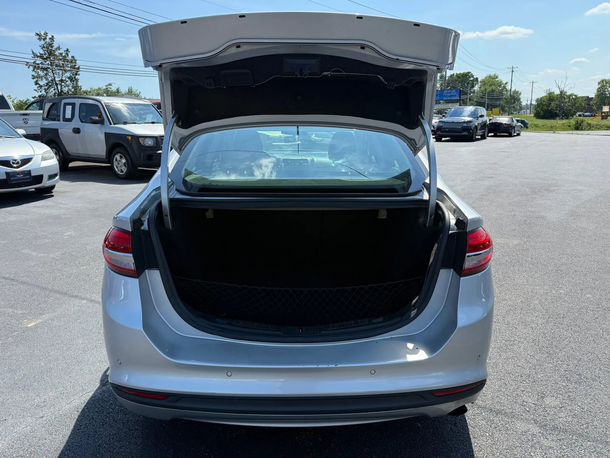 Used 2017 Ford Fusion SE w/ Fusion SE Technology Package image 35