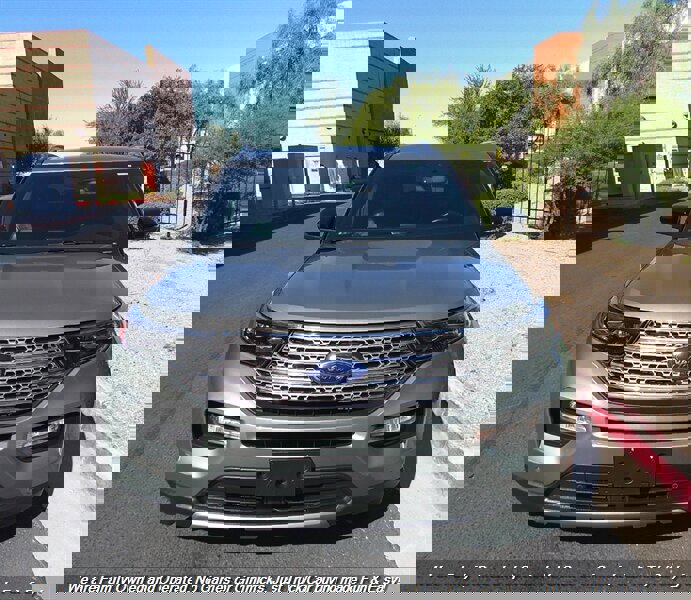 Used 2020 Ford Explorer Limited image 2