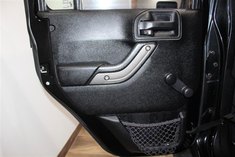 Used 2013 Jeep Wrangler Unlimited Sport w/ Connectivity Group AWD/4WD image 25