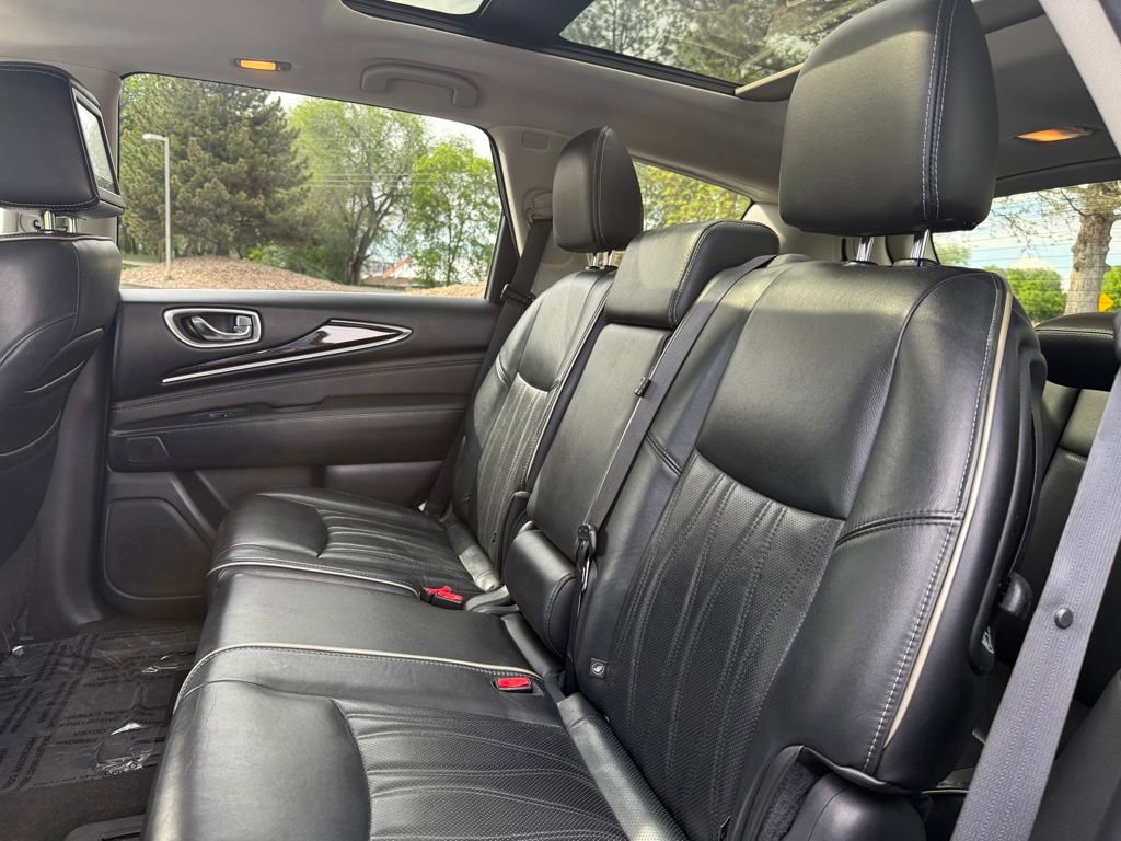 Used 2017 INFINITI QX60 Luxe AWD/4WD image 16