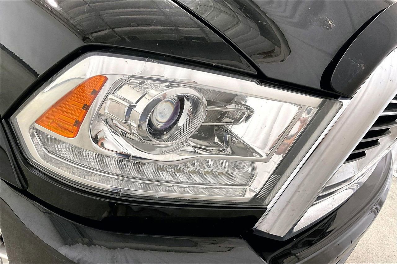 Used 2018 RAM 2500 Longhorn AWD/4WD image 12