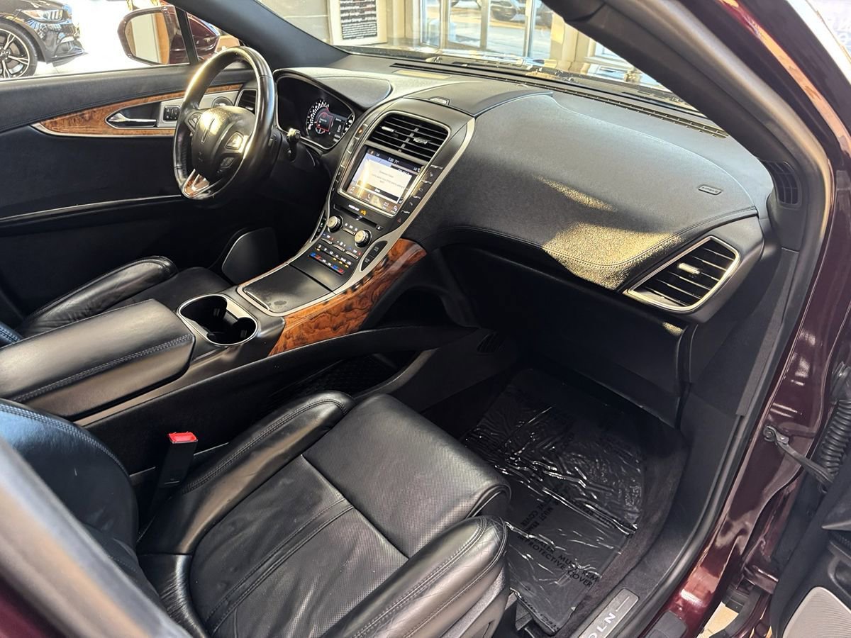 Used 2017 Lincoln MKX Reserve w/ Luxury Package image 17