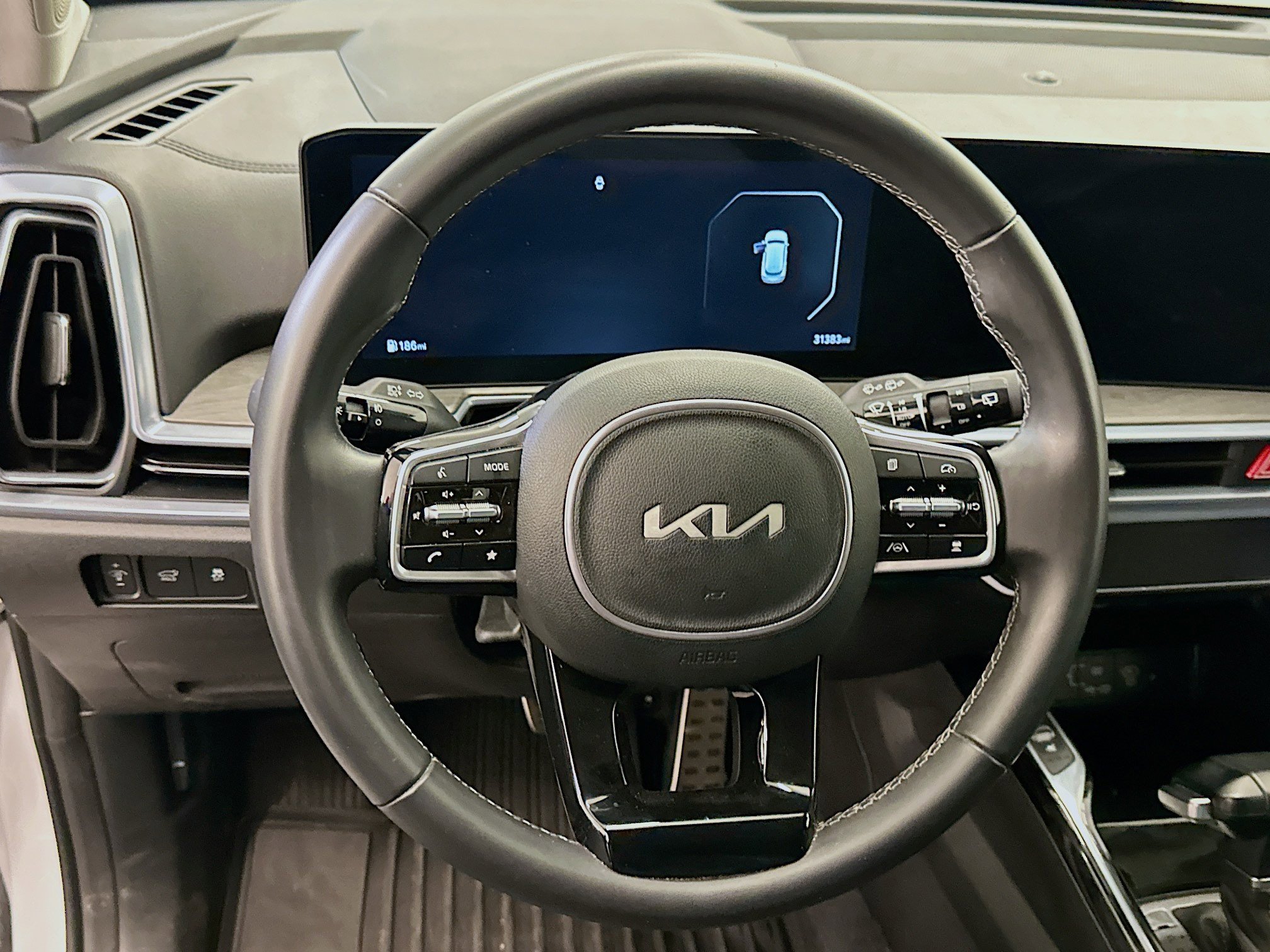 Used 2024 Kia Sorento SX image 18