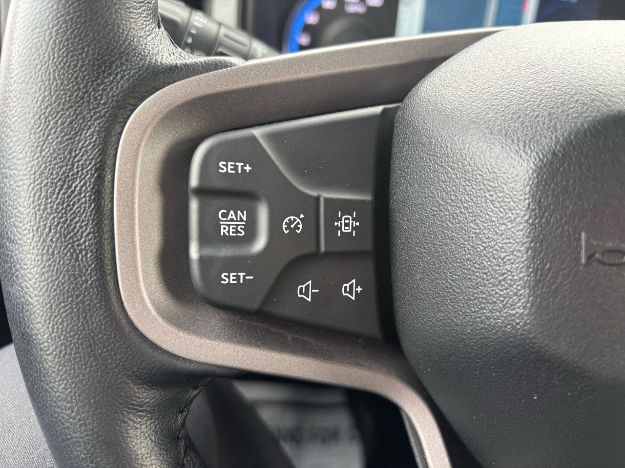 Used 2024 Ford Bronco Big Bend image 16