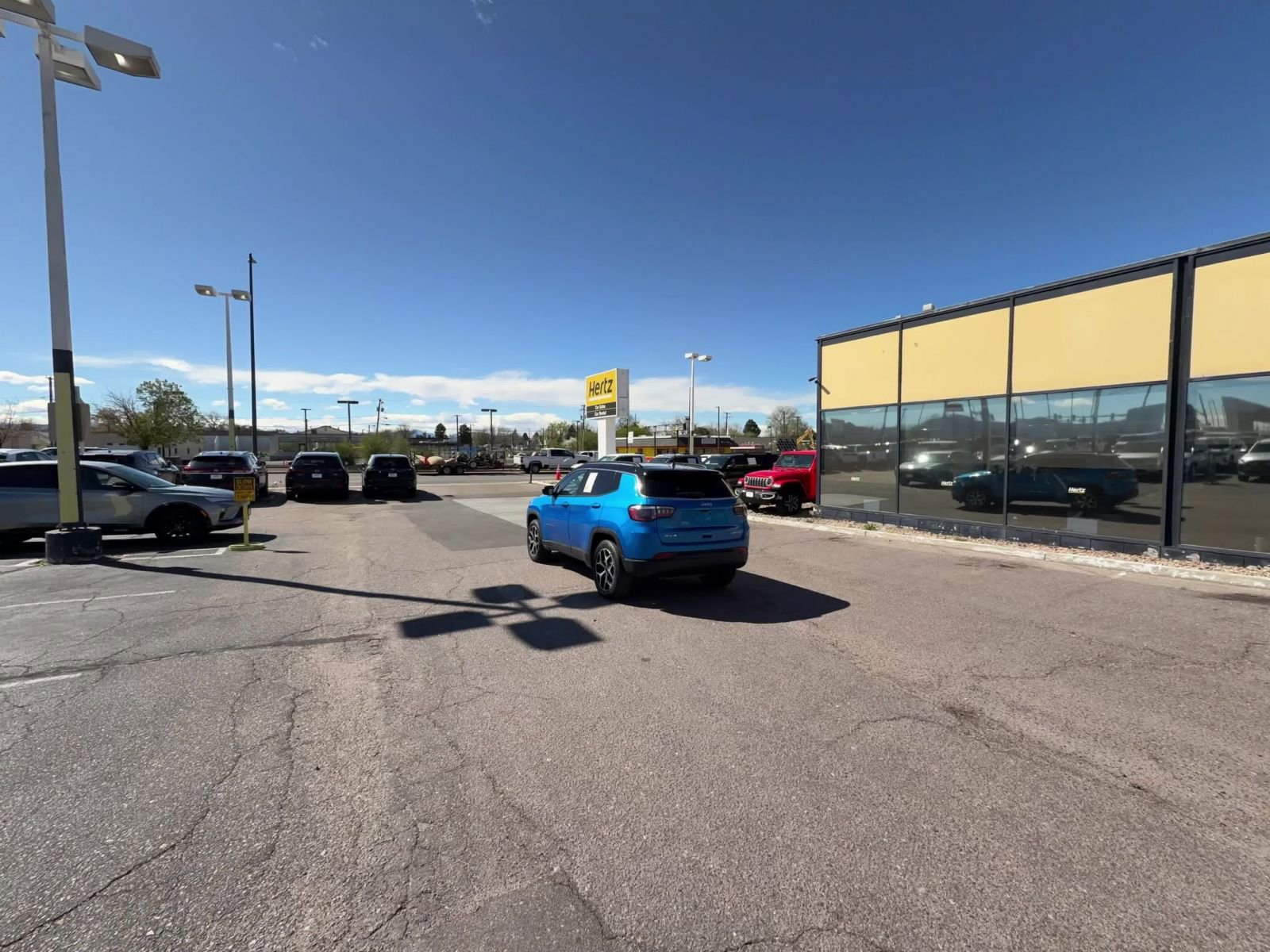 Used 2025 Jeep Compass Limited image 14