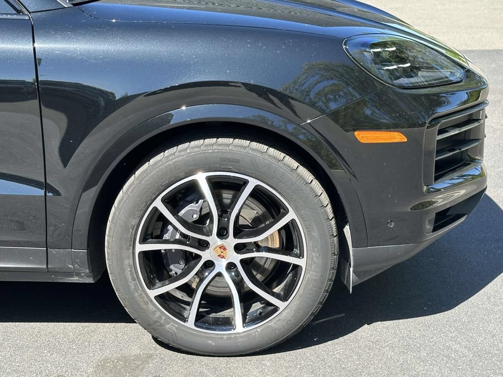 Certified 2026 Porsche Cayenne Coupe AWD/4WD image 9