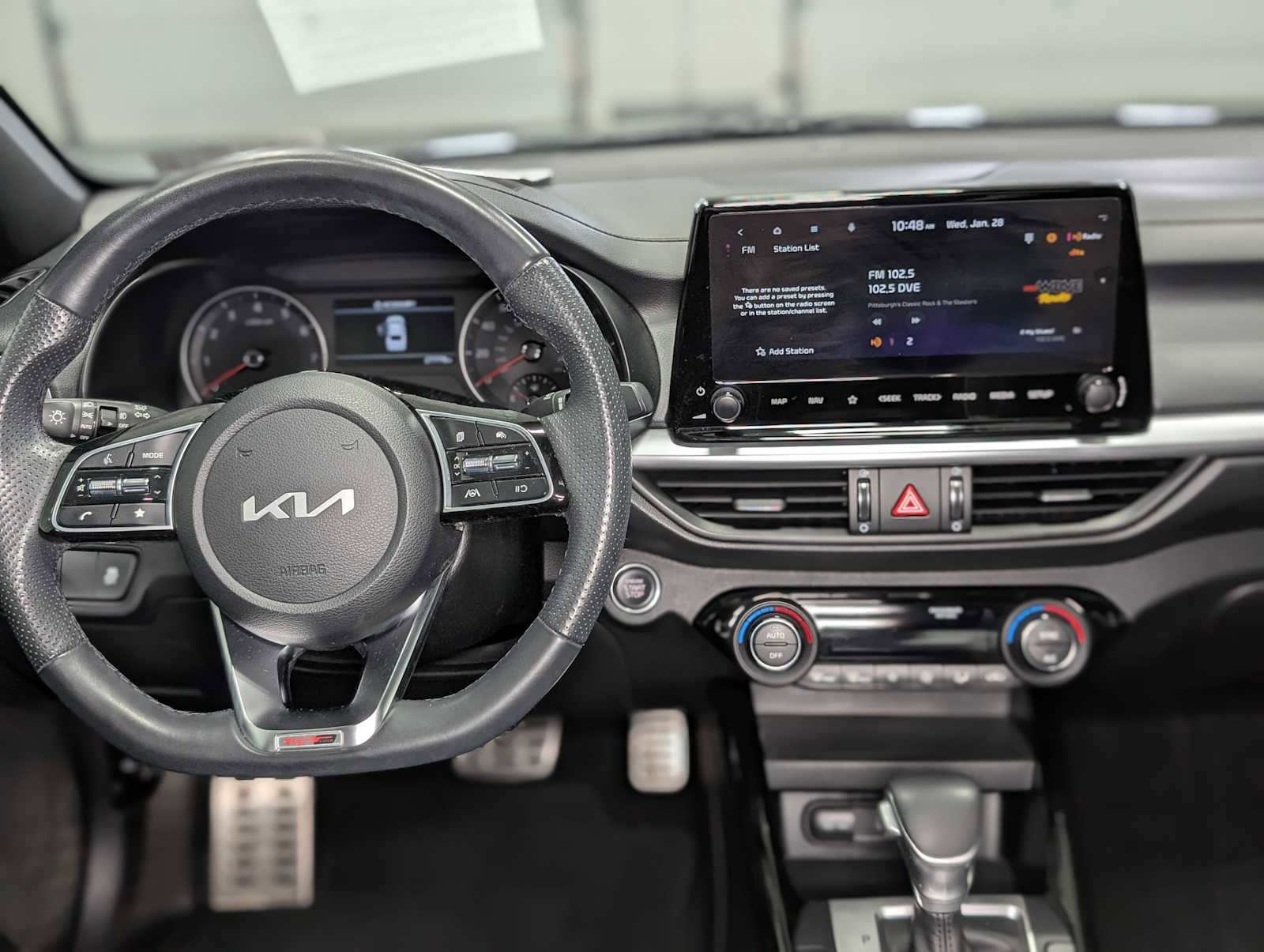 Certified 2023 Kia Forte GT-Line image 5