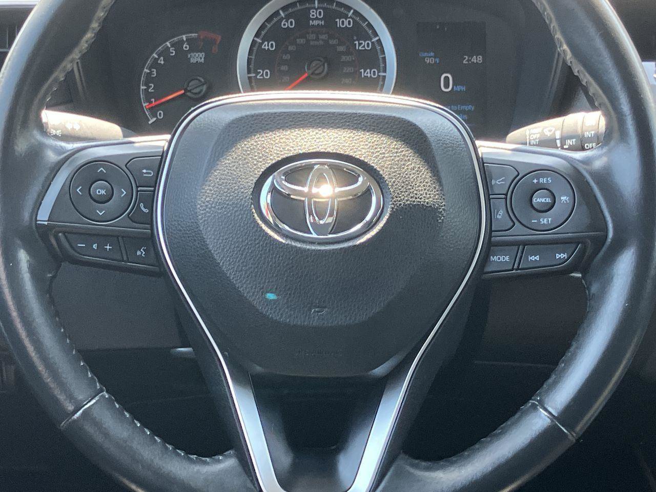 Certified 2022 Toyota Corolla Cross LE FWD image 18