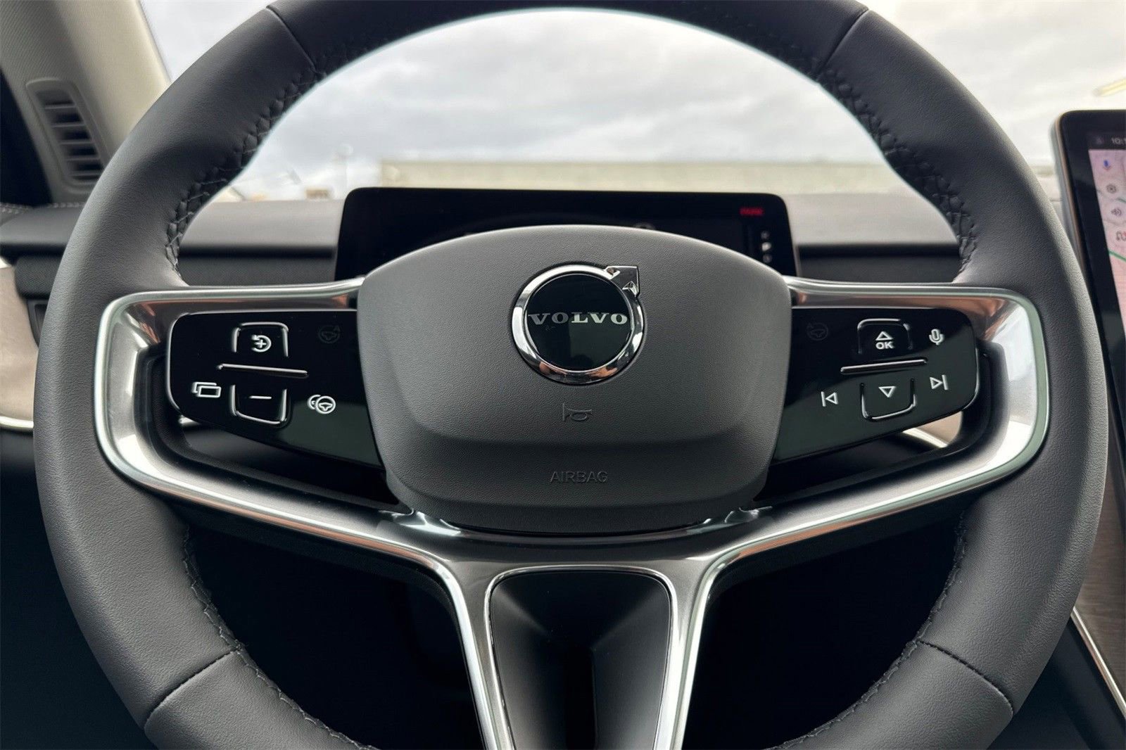 New 2025 Volvo EX90 Plus w/ Protection Package Premier image 23