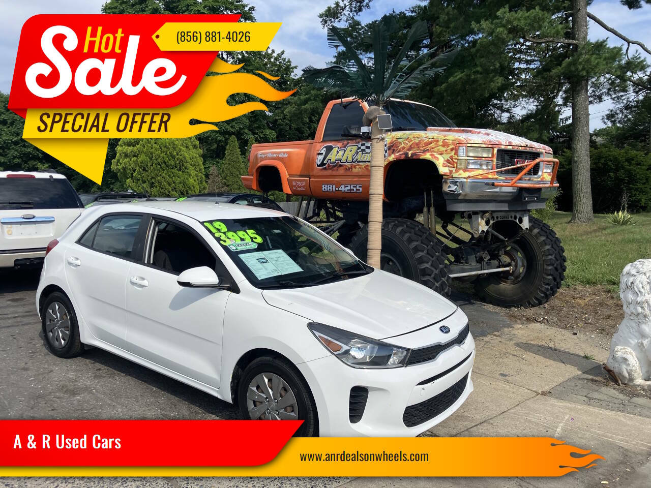 Used 2019 Kia Rio S FWD image 1