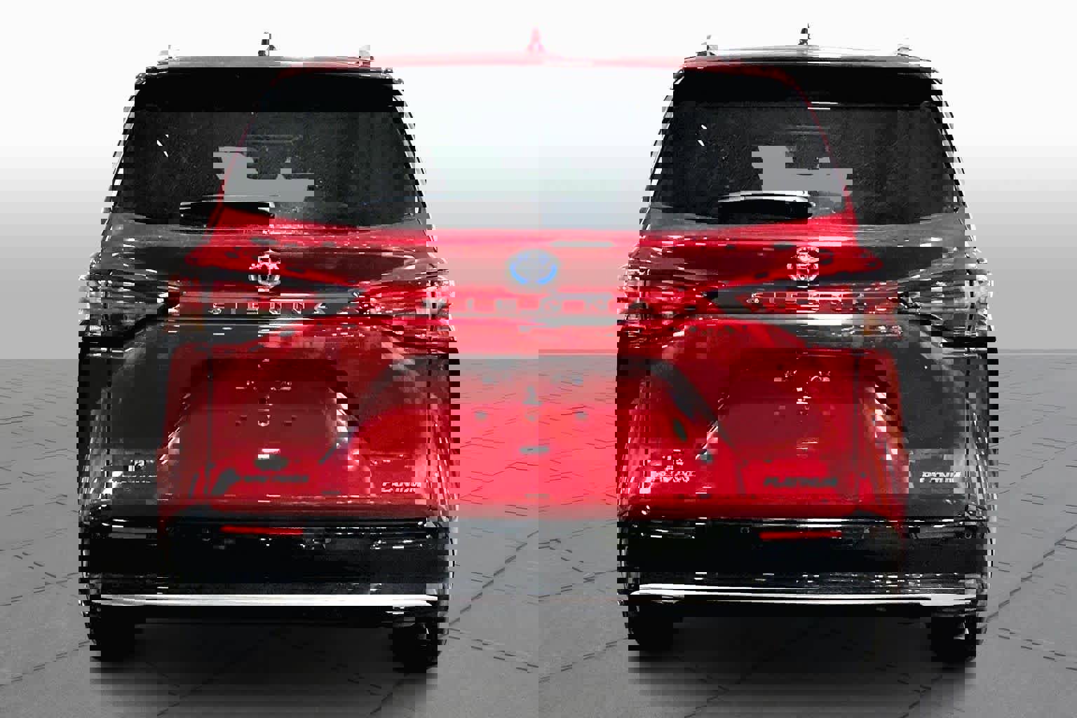 New 2025 Toyota Sienna Platinum image 4