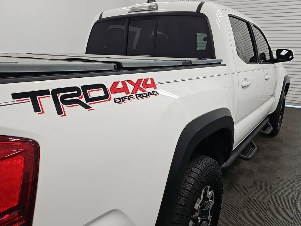 Used 2016 Toyota Tacoma TRD Off-Road w/ Towing Package AWD/4WD image 8