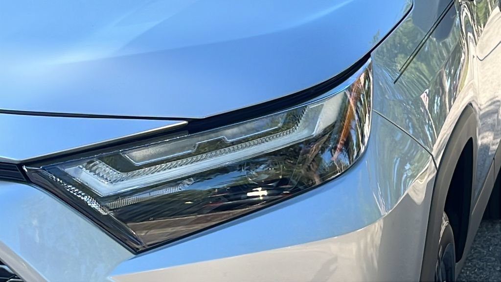 Certified 2025 Toyota RAV4 Limited w/ Advanced Technology Package AWD/4WD image 25