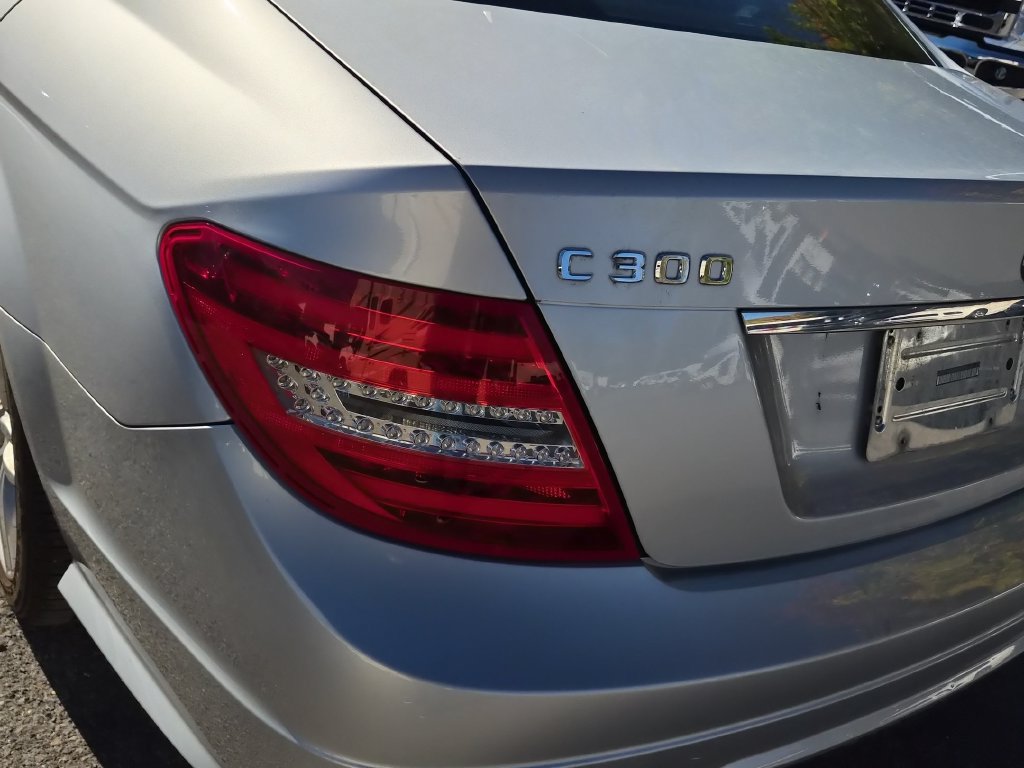 Used 2012 Mercedes-Benz C 300 4MATIC Sedan image 8
