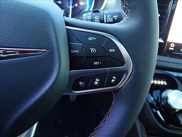 New 2026 Chrysler Pacifica Pinnacle FWD image 18