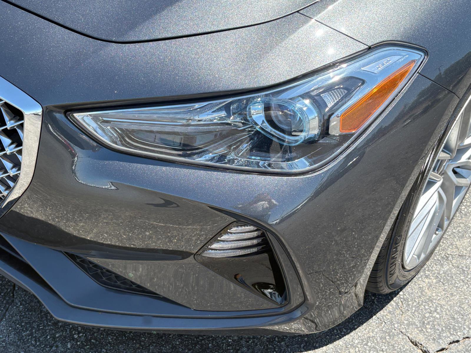 Used 2021 Genesis G70 2.0T image 13