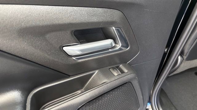 Used 2025 Chevrolet Silverado EV RST image 23