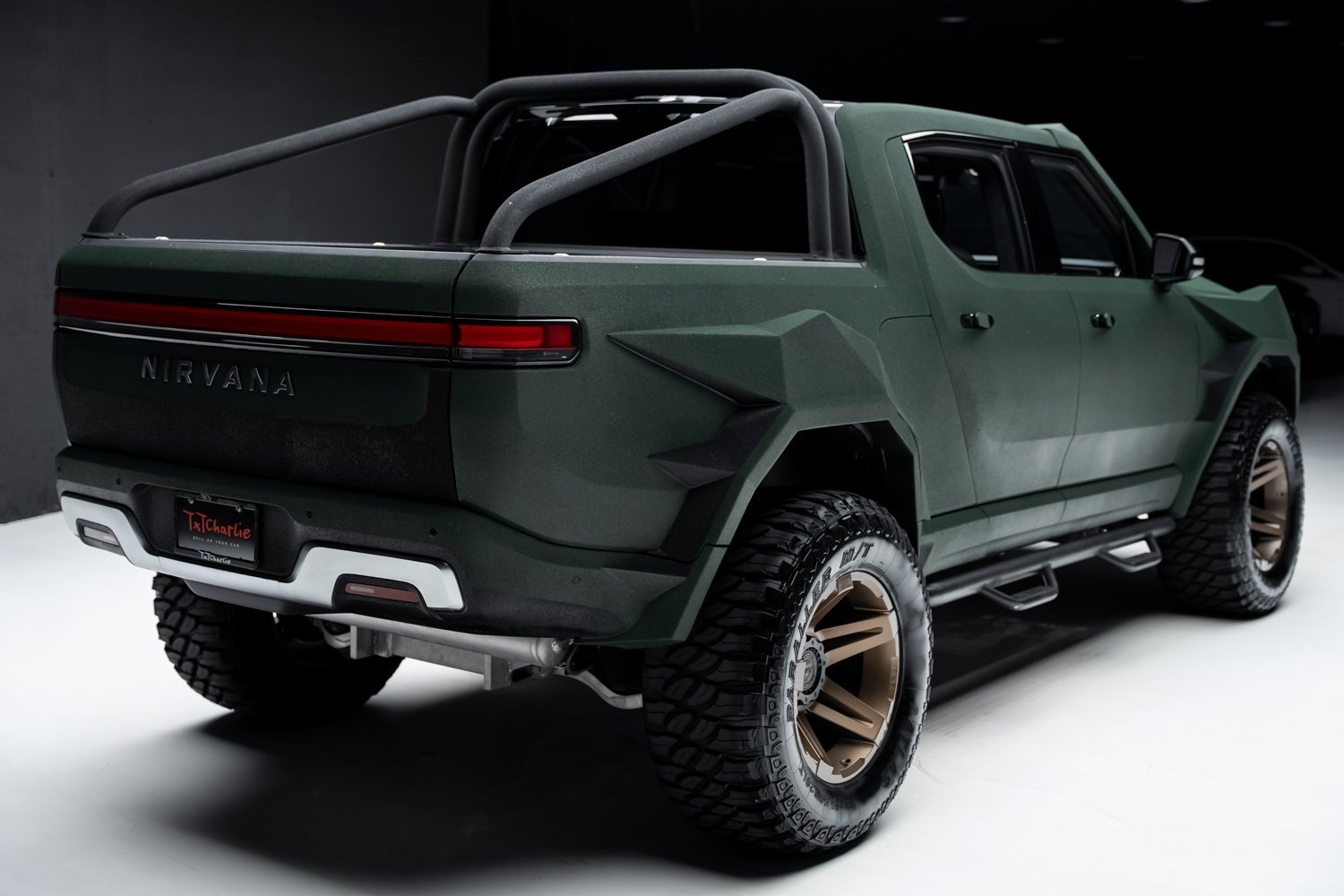 Used 2022 Rivian R1T Adventure image 30