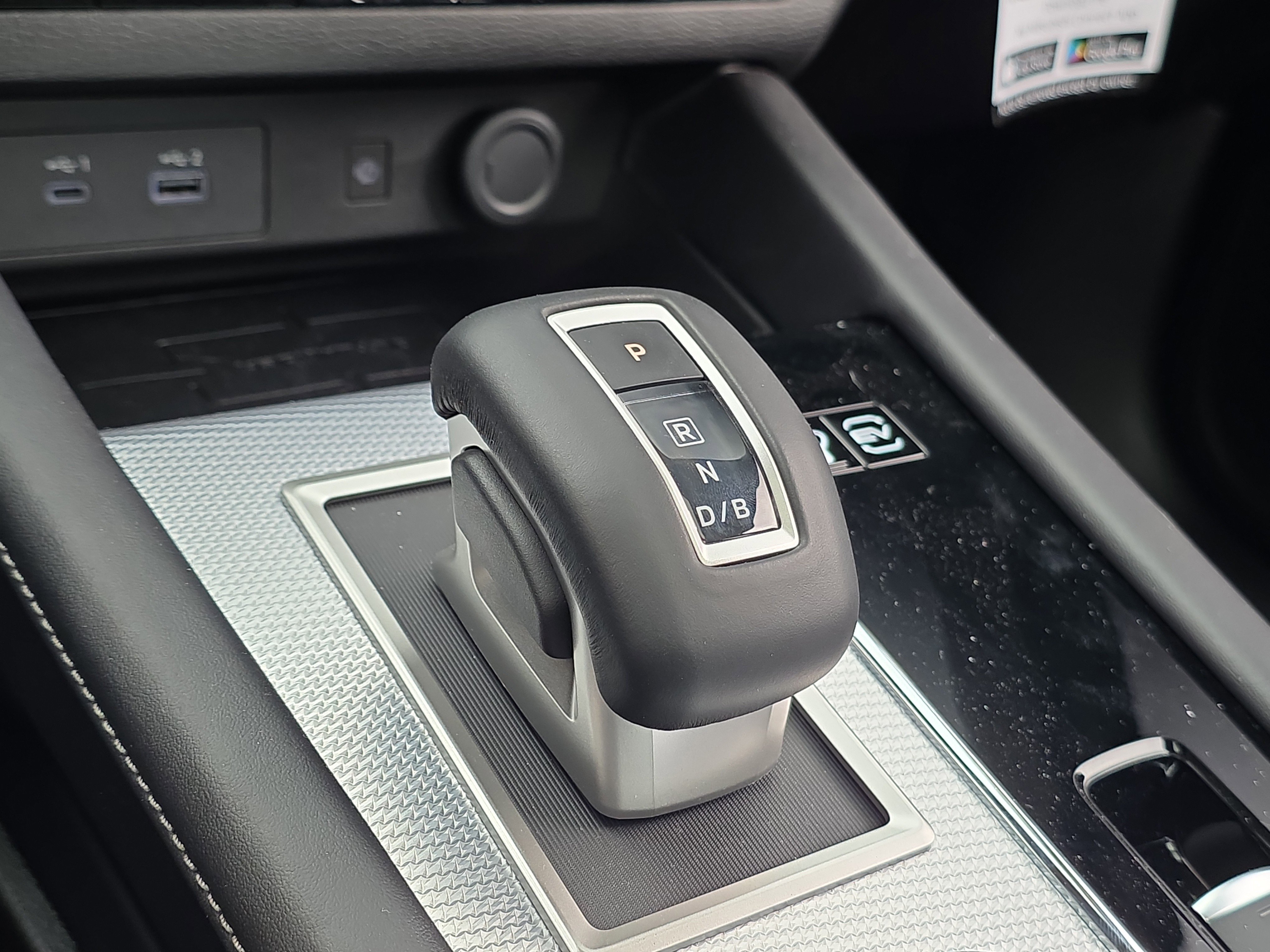 New 2025 Mitsubishi Outlander SEL image 23