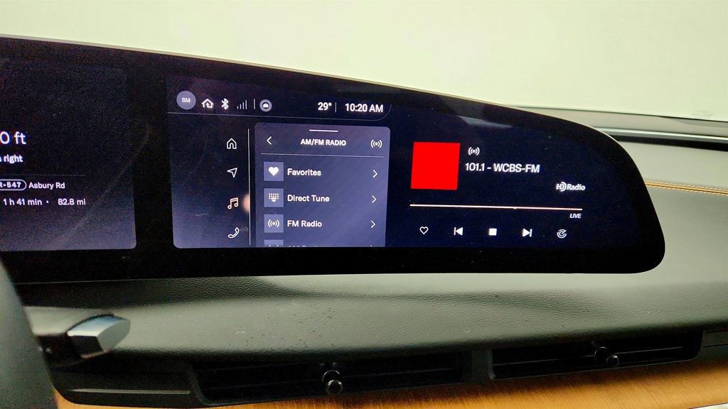 Used 2023 Lucid Air Touring image 19