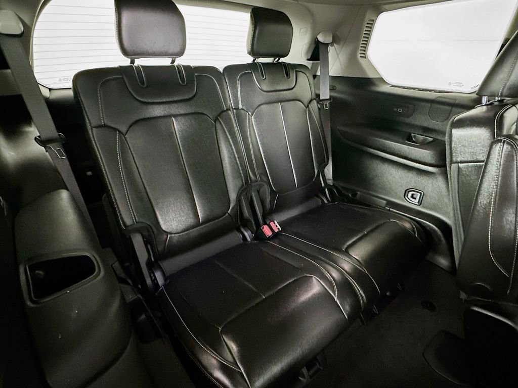 Certified 2022 Jeep Grand Cherokee L Limited image 40