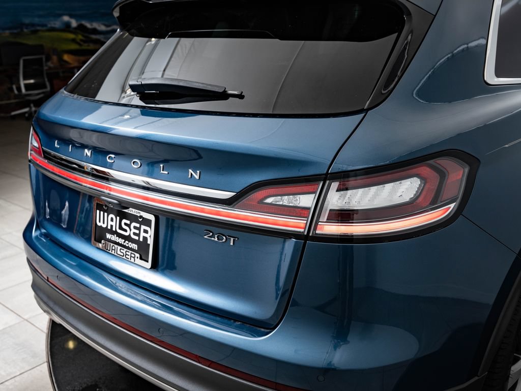 Used 2019 Lincoln Nautilus Select FWD image 9