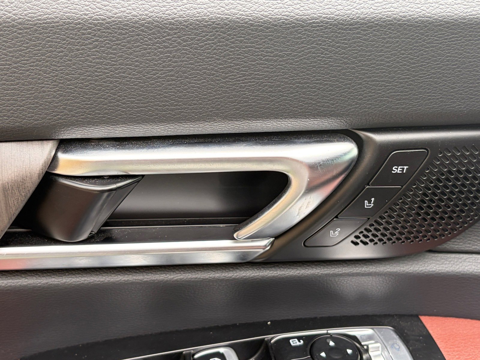 Used 2024 Kia Telluride SX image 9