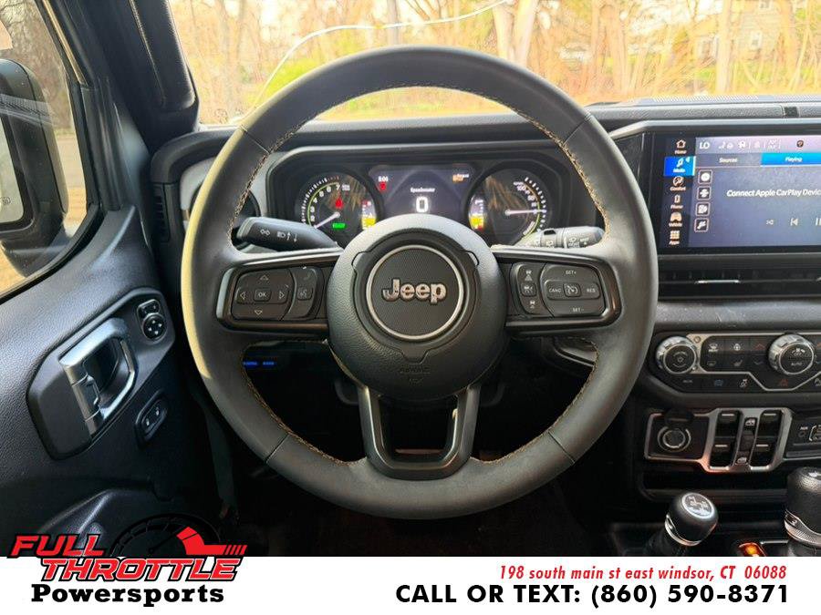 Used 2024 Jeep Wrangler Unlimited w/ Convenience Group AWD/4WD image 24