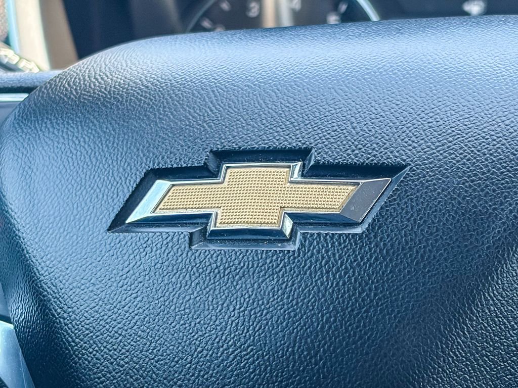 Used 2020 Chevrolet Equinox LT w/ Sport Edition FWD image 22
