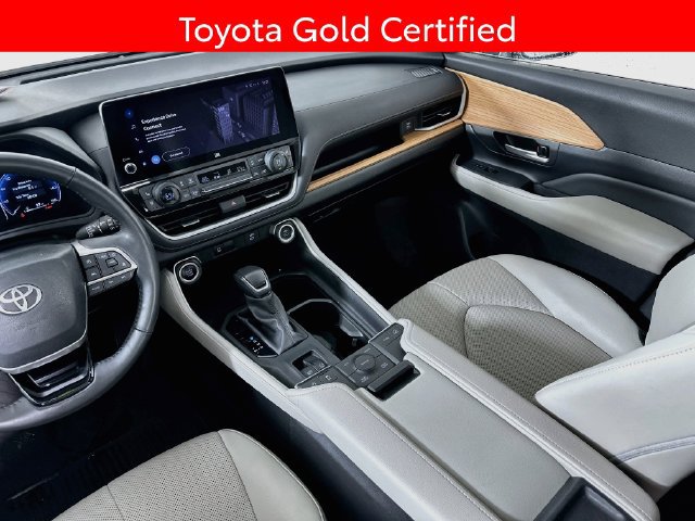 Certified 2024 Toyota Grand Highlander AWD image 25