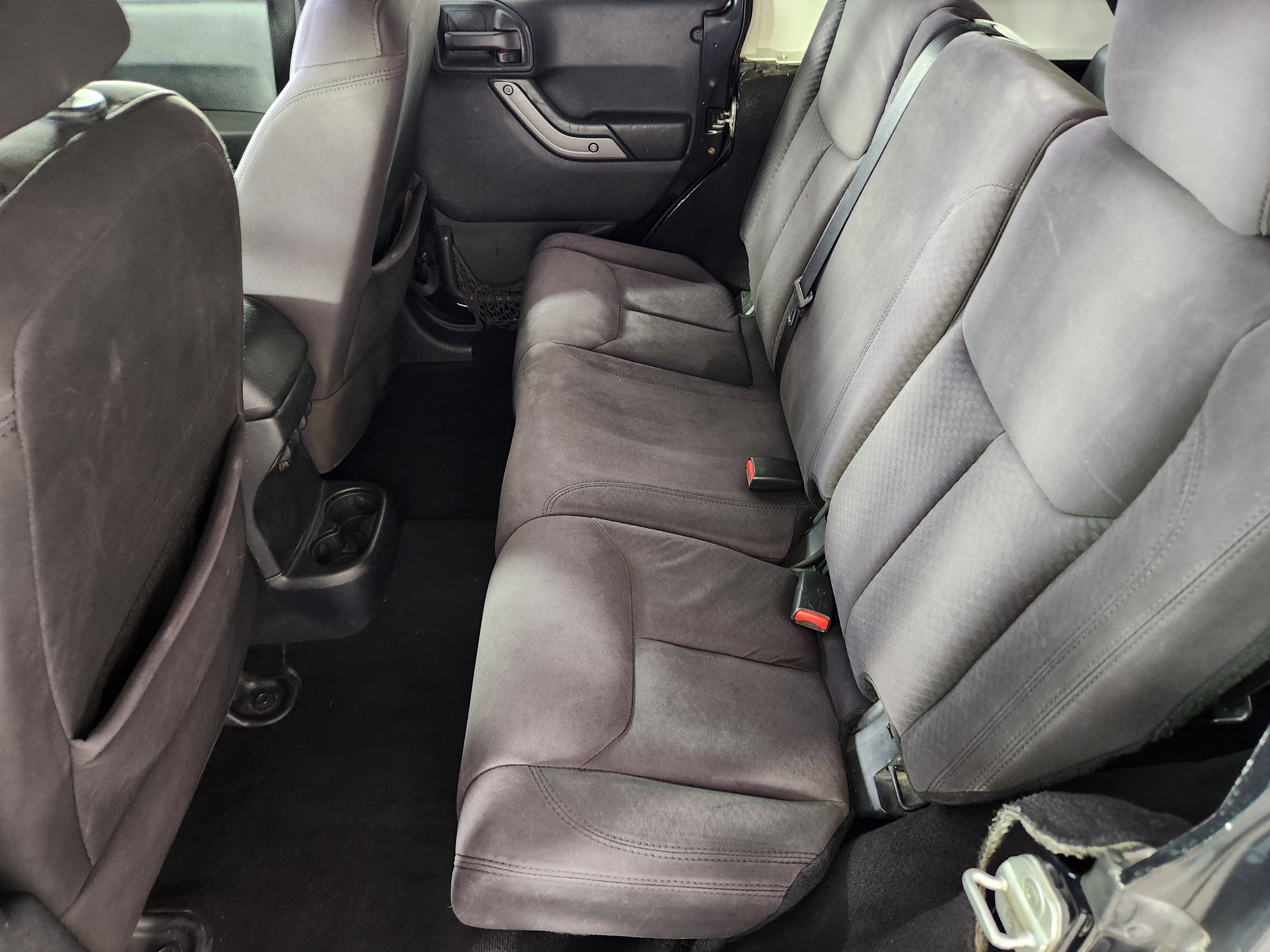 Used 2013 Jeep Wrangler Unlimited Sport image 15