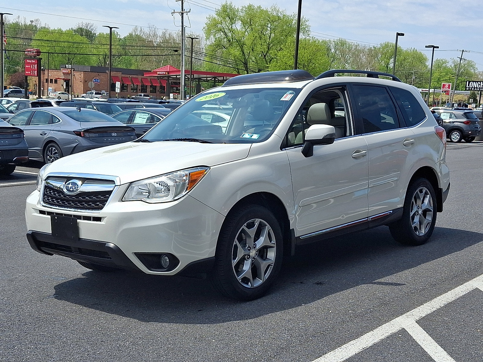 Used 2016 Subaru Forester 2.5i Touring w/ Eyesight & Navigation System AWD/4WD image 3