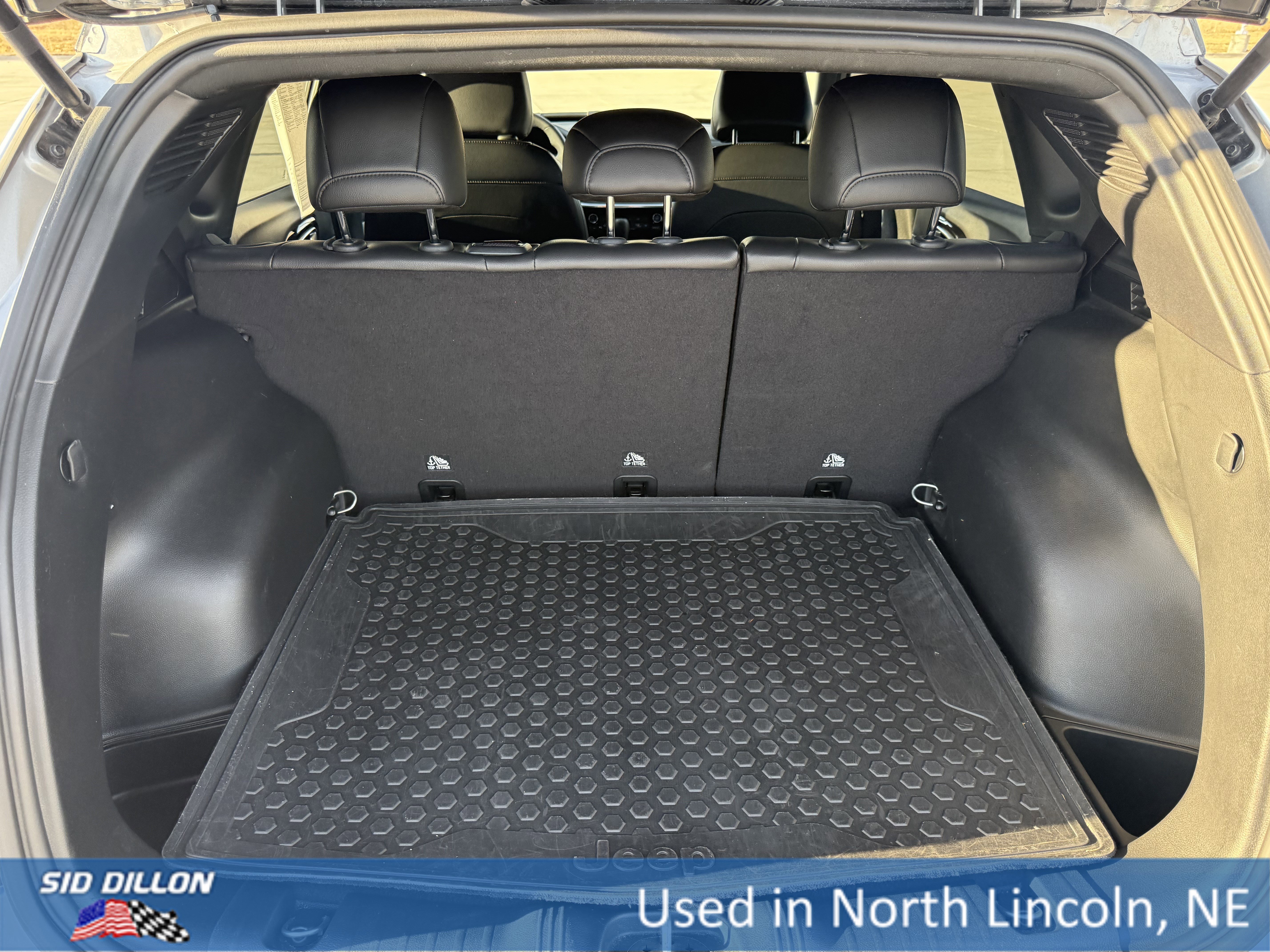 Used 2023 Jeep Compass Limited image 6