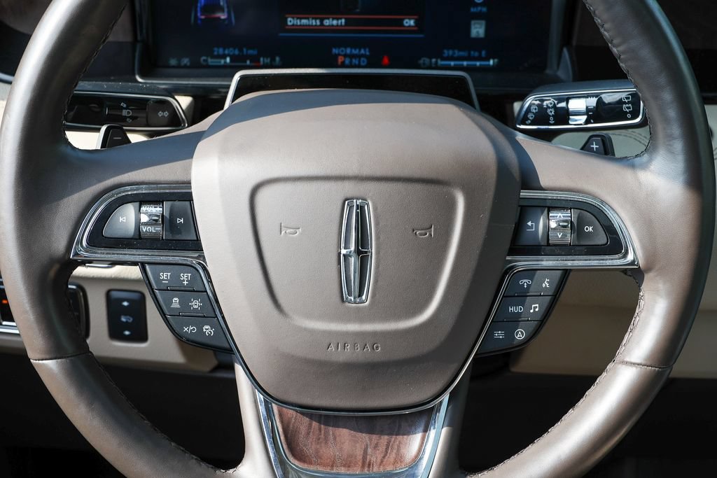 Certified 2022 Lincoln Navigator Reserve AWD/4WD image 10