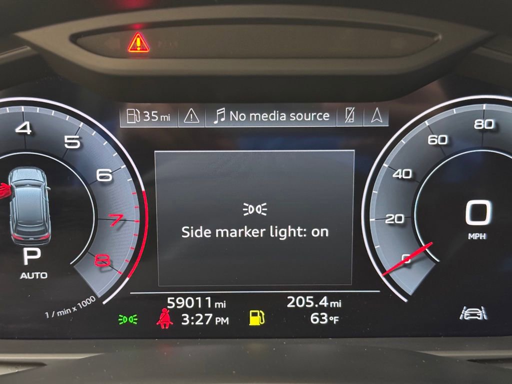 Used 2022 Audi Q7 3.0T Premium AWD/4WD image 35