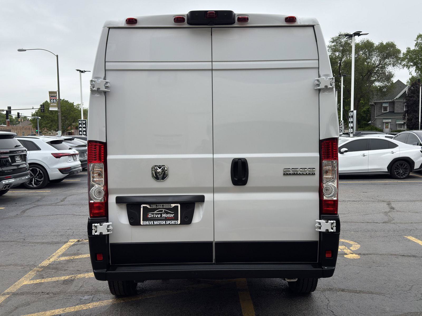 Used 2025 RAM ProMaster 2500 w/ Convenience Group FWD image 7