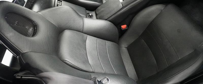 Used 2004 Honda S2000 image 7