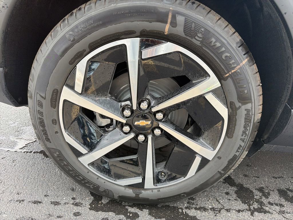 New 2026 Chevrolet Equinox EV LT image 37