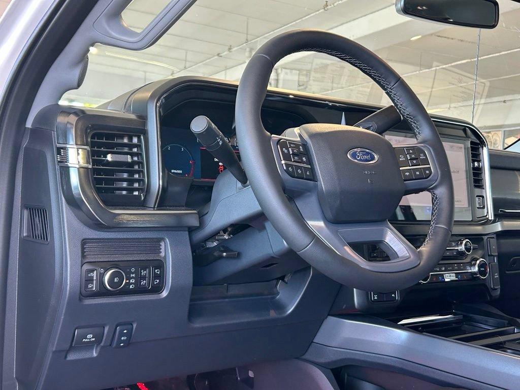 New 2026 Ford F250 Lariat w/ Black Appearance Package AWD/4WD image 39