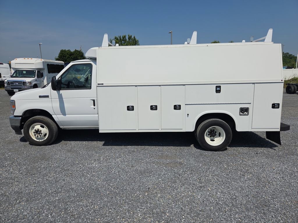 New 2024 Ford E-450 and Econoline 450 Super Duty w/ Power Windows & Locks Group image 5