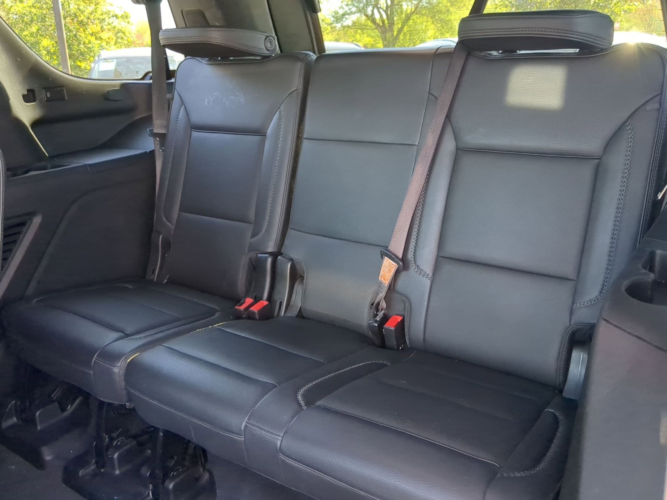 Used 2021 GMC Yukon Denali w/ Denali Premium Package image 23